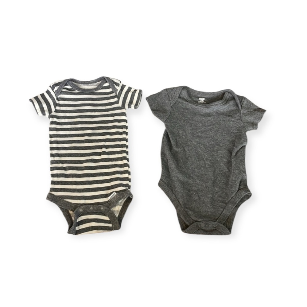 Hudson Baby Gerber Grey Striped Onesie Bodysuit Set
